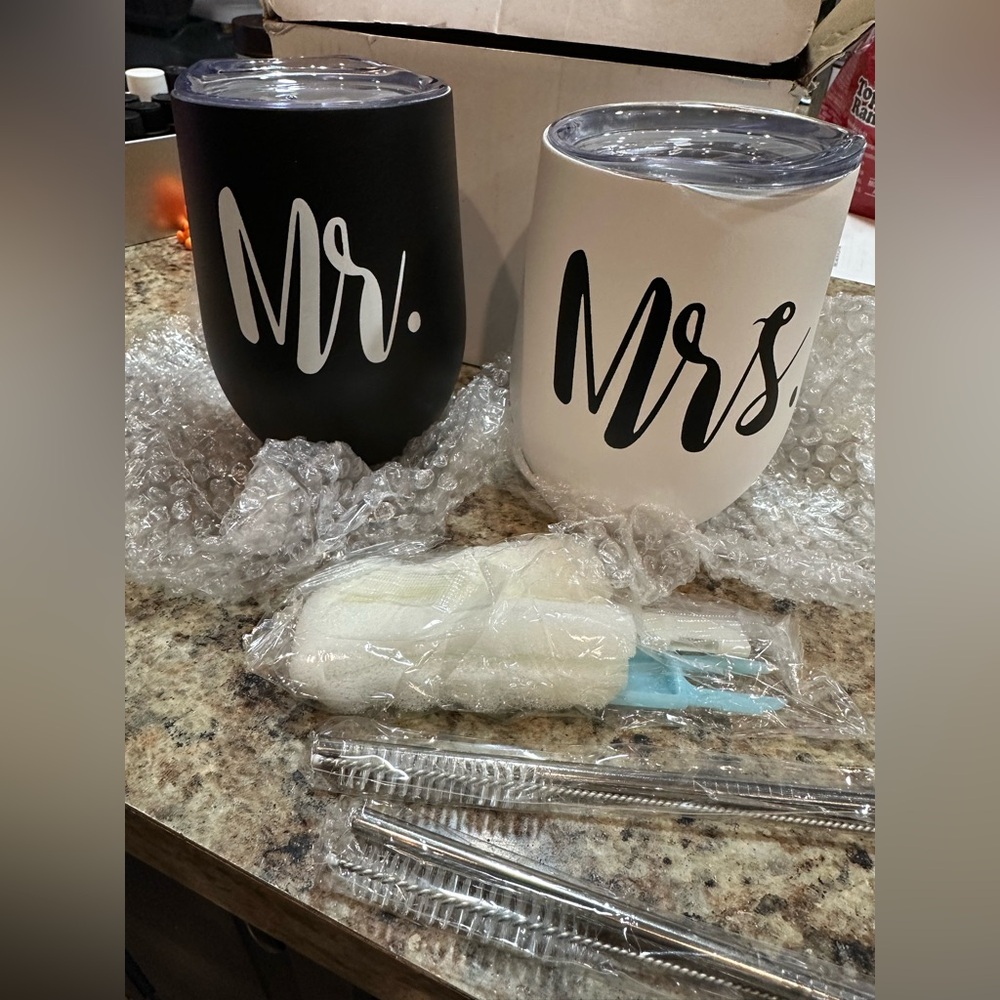 Mr & Mrs tumblers